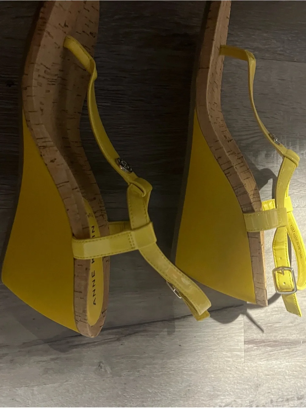 Anne Klein Womans Bright Yellow T-Strap Sandals Worn once